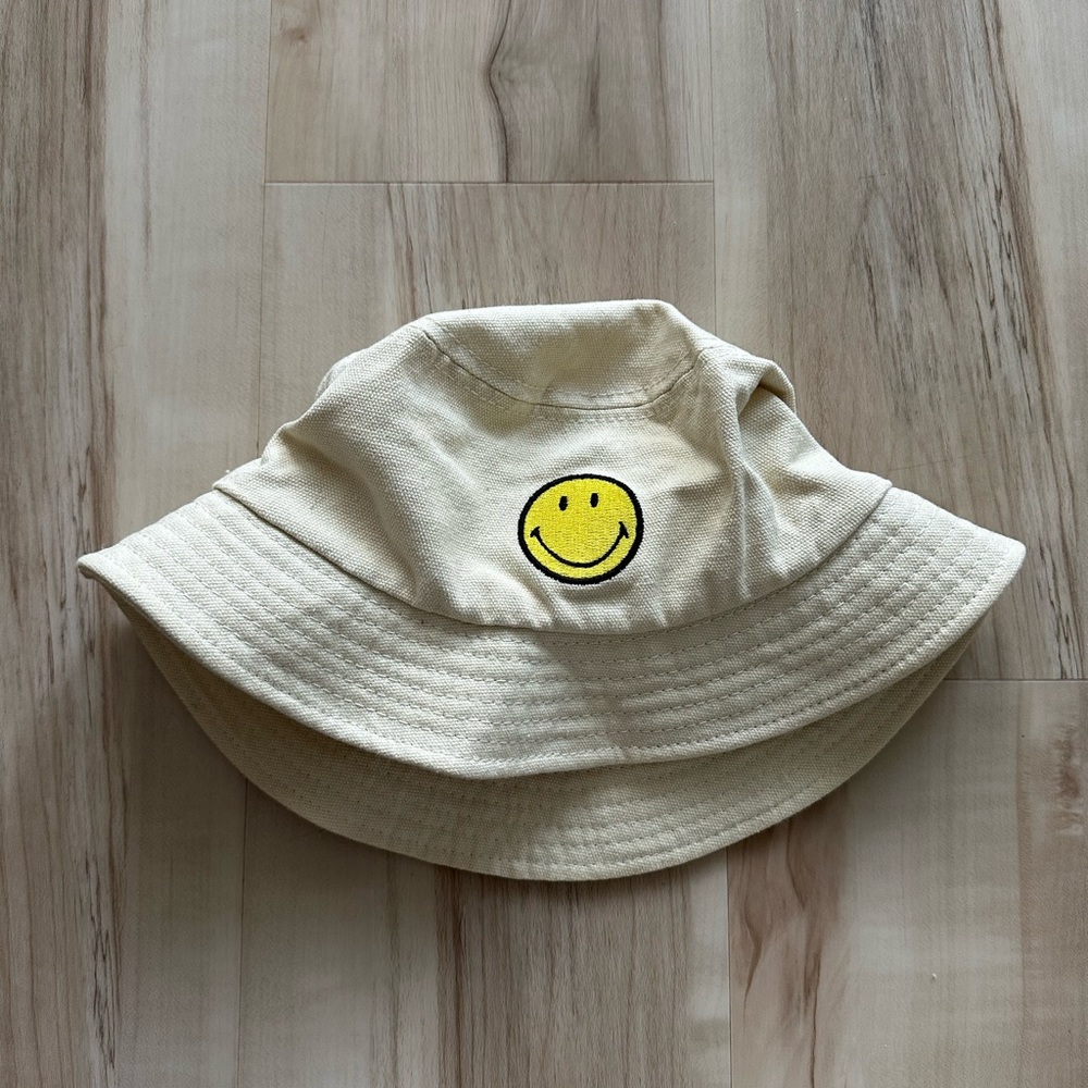 Smiley Bucket Hat